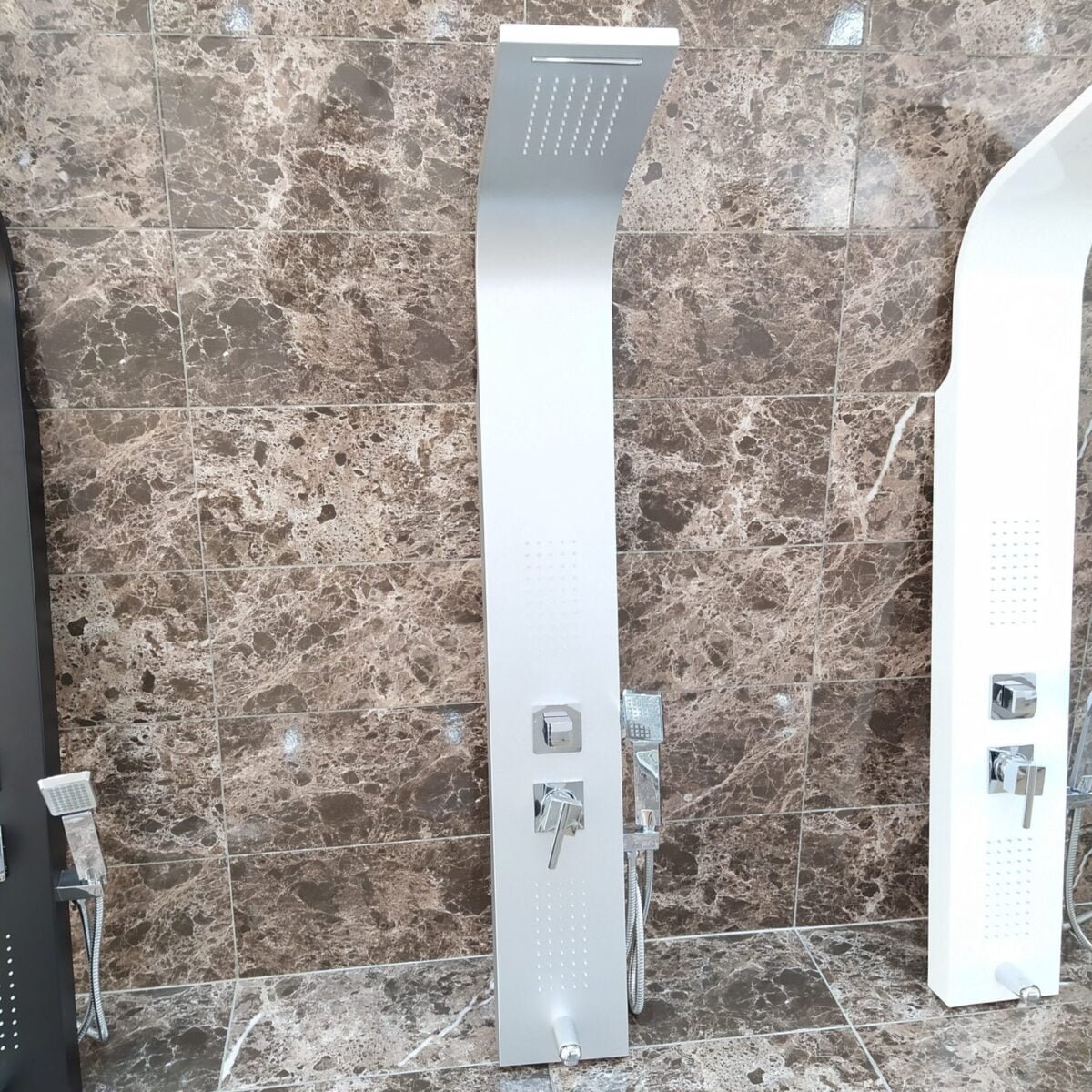 Colonne de Douche Hydromassage en Aluminium Argent Alba