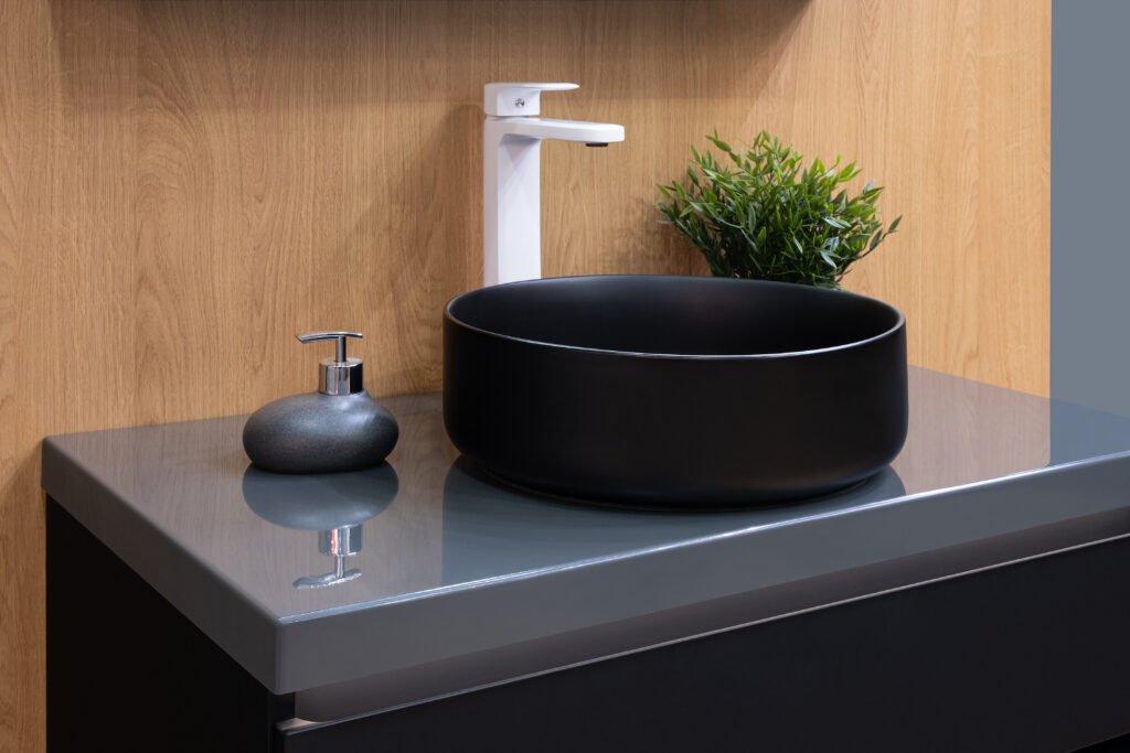 Vasque à poser : élégance et modernité pour votre salle de bain