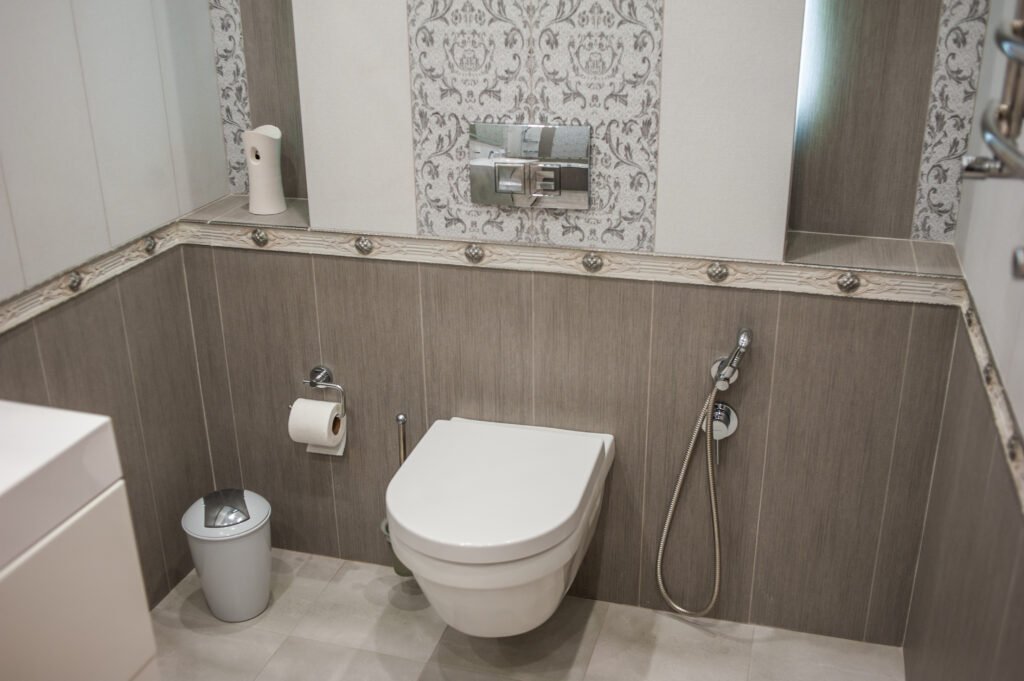 Cuvette suspendue : 8 raisons convaincantes de choisir ce système moderne