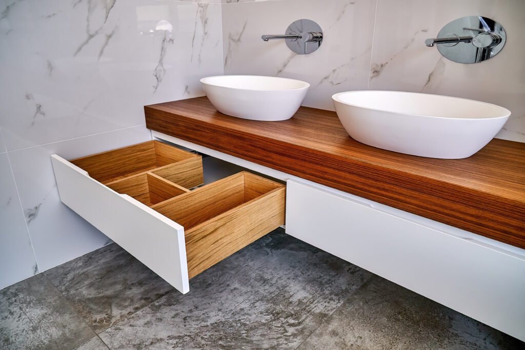 Meuble sous vasque : maximisez le rangement (6 solutions 2026)