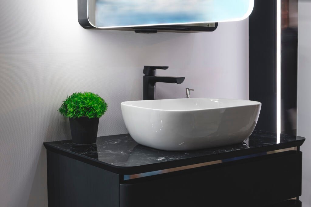 Vasque à poser : élégance et modernité pour votre salle de bain