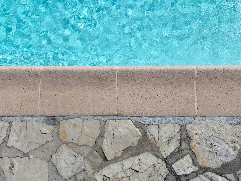 margelle piscine carrelage