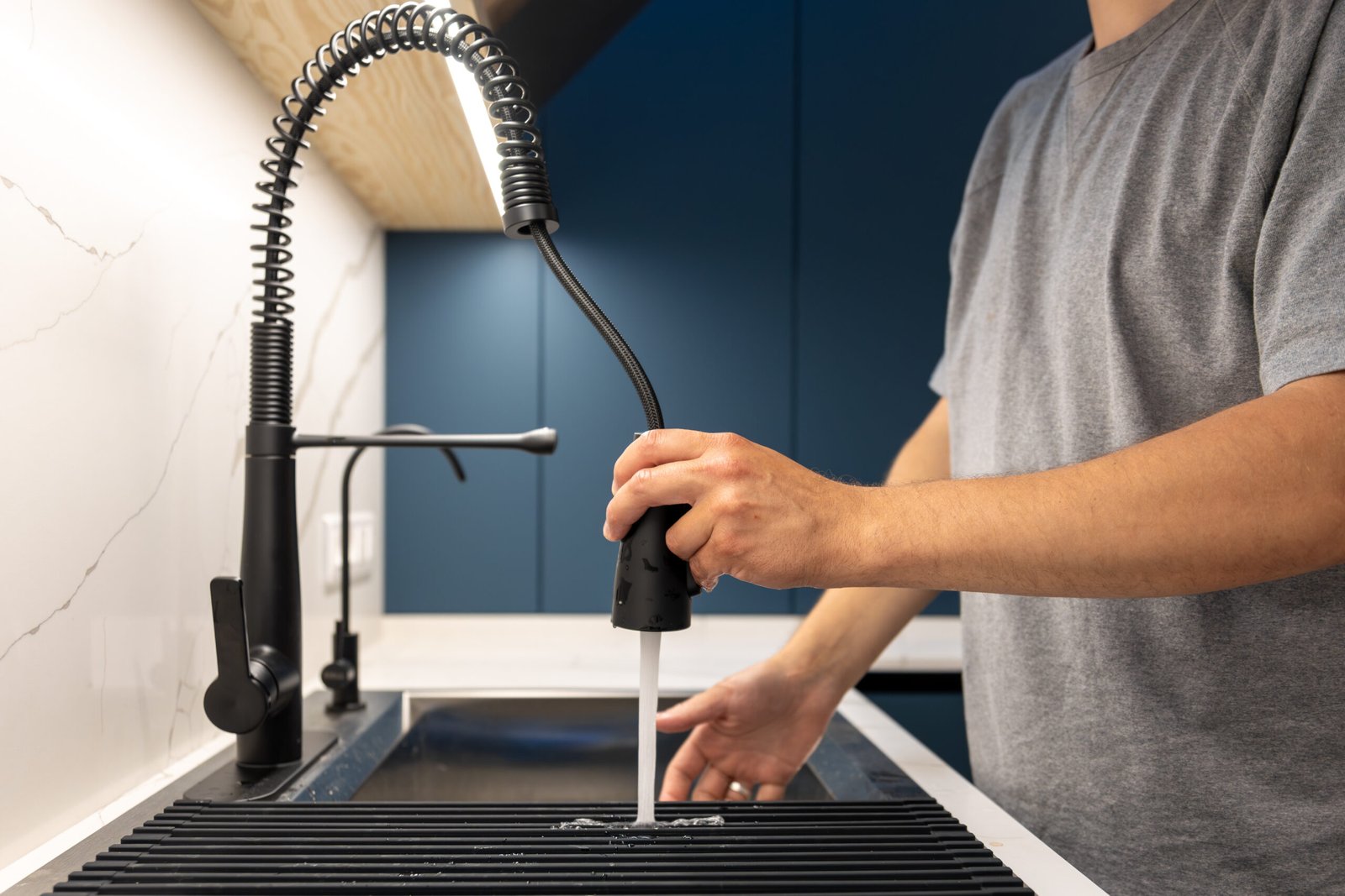 Mitigeur cuisine bec pivotant : guide complet et installation facile