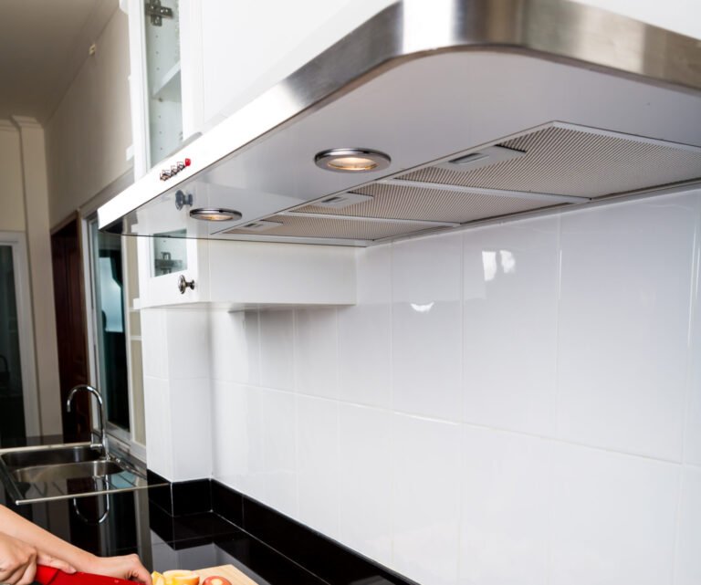 Hotte Cuisine Aspirante : Guide Complet d'Achat et Installation